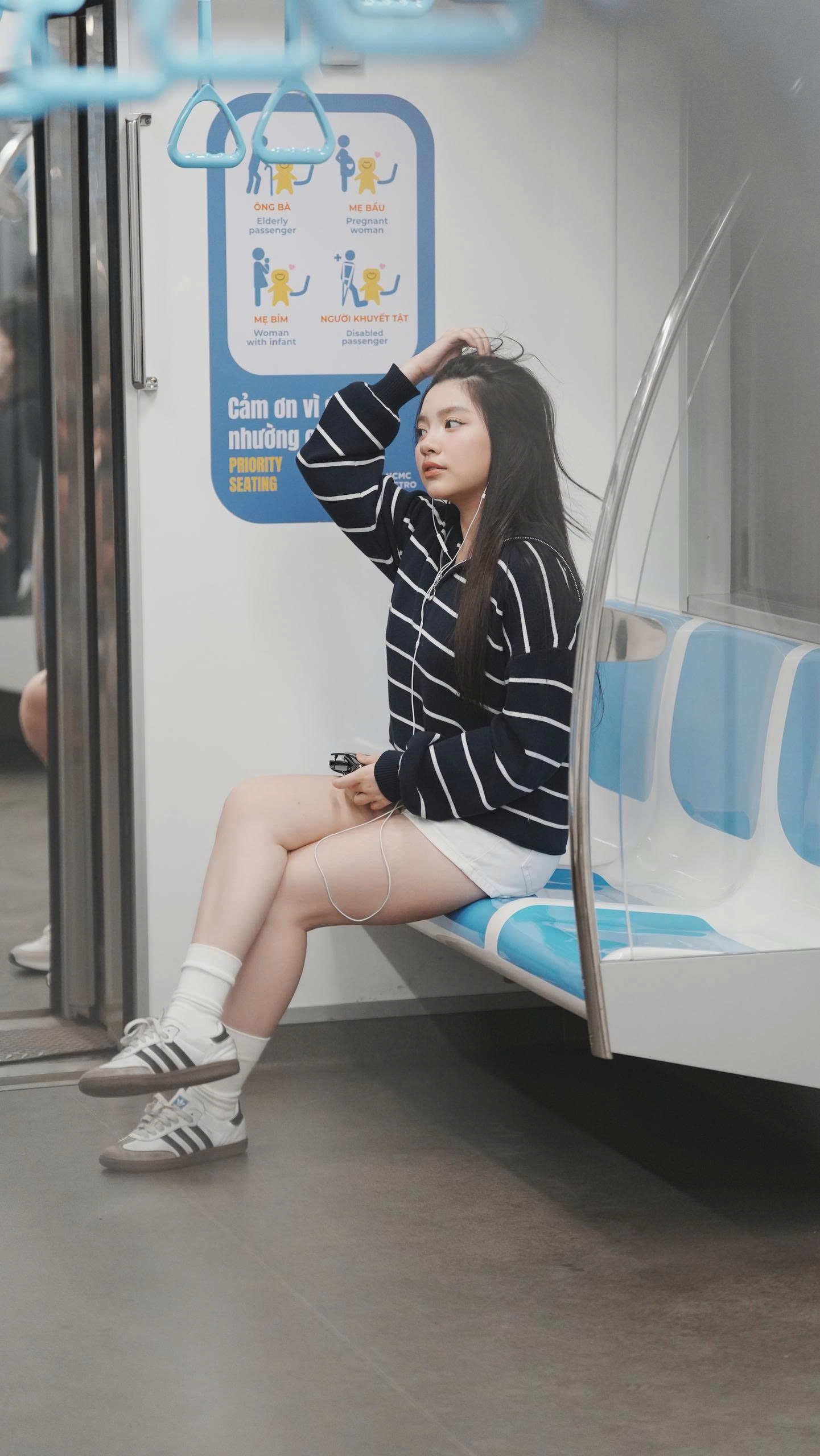 ENИI - Trạm Tỷ Metro